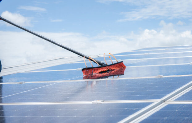 How To Clean Solar Panels in Arizona