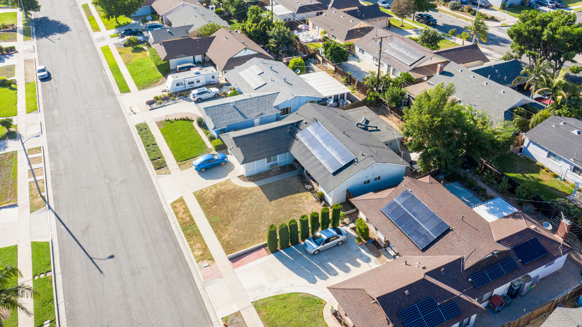 How To Maintain Your Solar Panels in Florida: Essential Tips